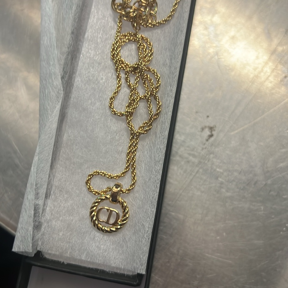 COPY - Christian Dior necklace - Picture 2 of 2